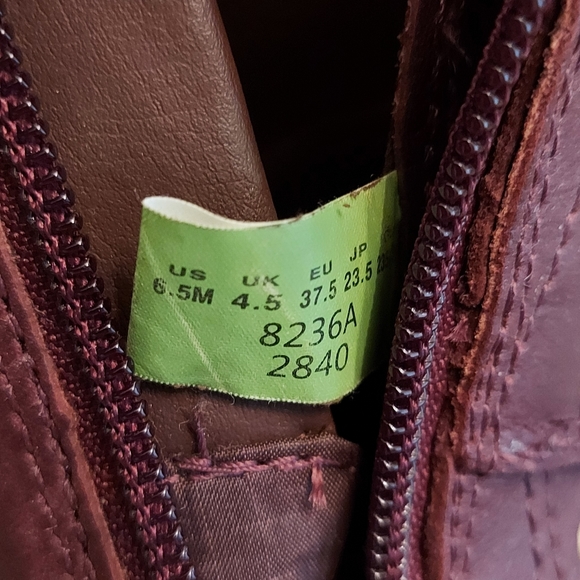 Timberland lace up leather boots - Picture 2 of 8